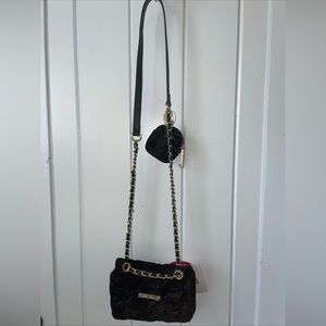 Betsey Johnson Black Velour CROSSBODY HANDBAG + Airpod Case ZIP POUCH NWT
